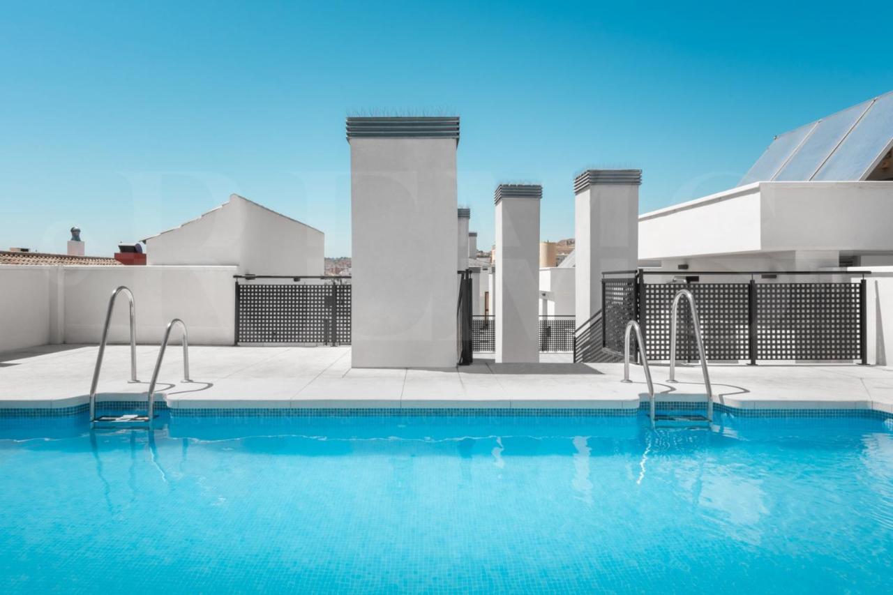 Cozy Flat With Common Pool & Parking - Center By Rems Lägenhet Málaga Exteriör bild