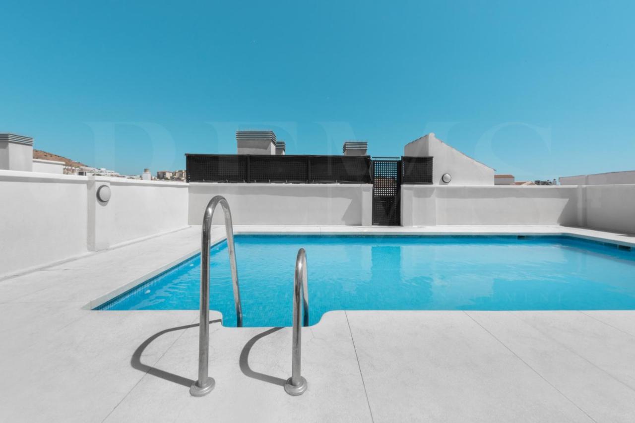 Cozy Flat With Common Pool & Parking - Center By Rems Lägenhet Málaga Exteriör bild